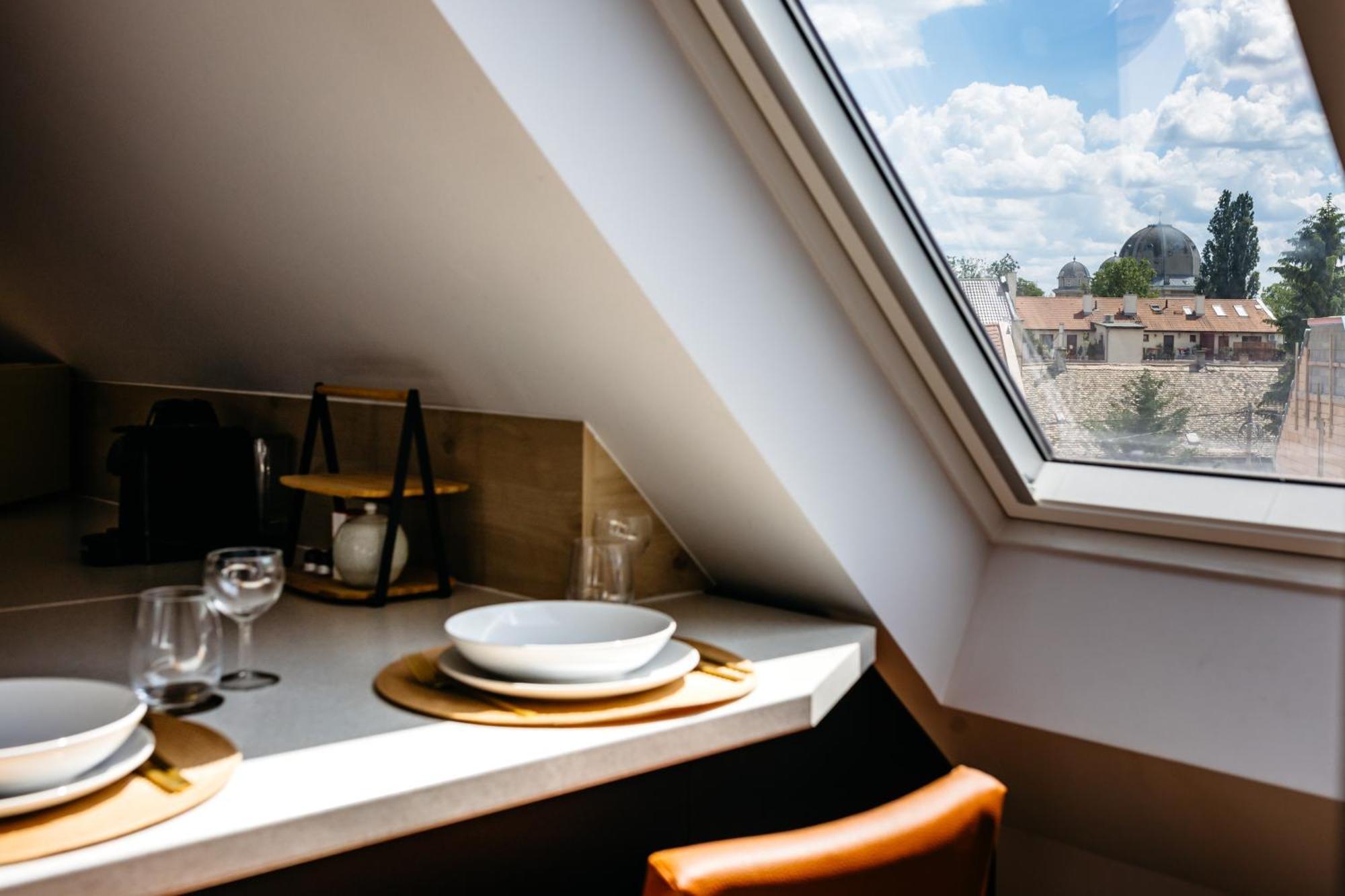 Nook With A View - Quelle Apartment Gyor Exterior photo